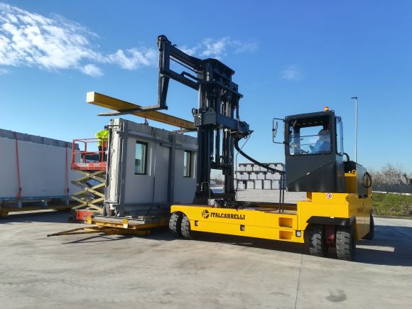 side loader transporters
